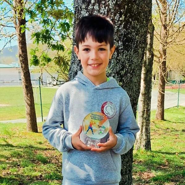 Campeón de tenis en Tomiño